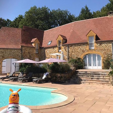 Luxury Chateau W. Pool & Hot Tub In Dordogne Бенак-е-Казнак Екстериор снимка