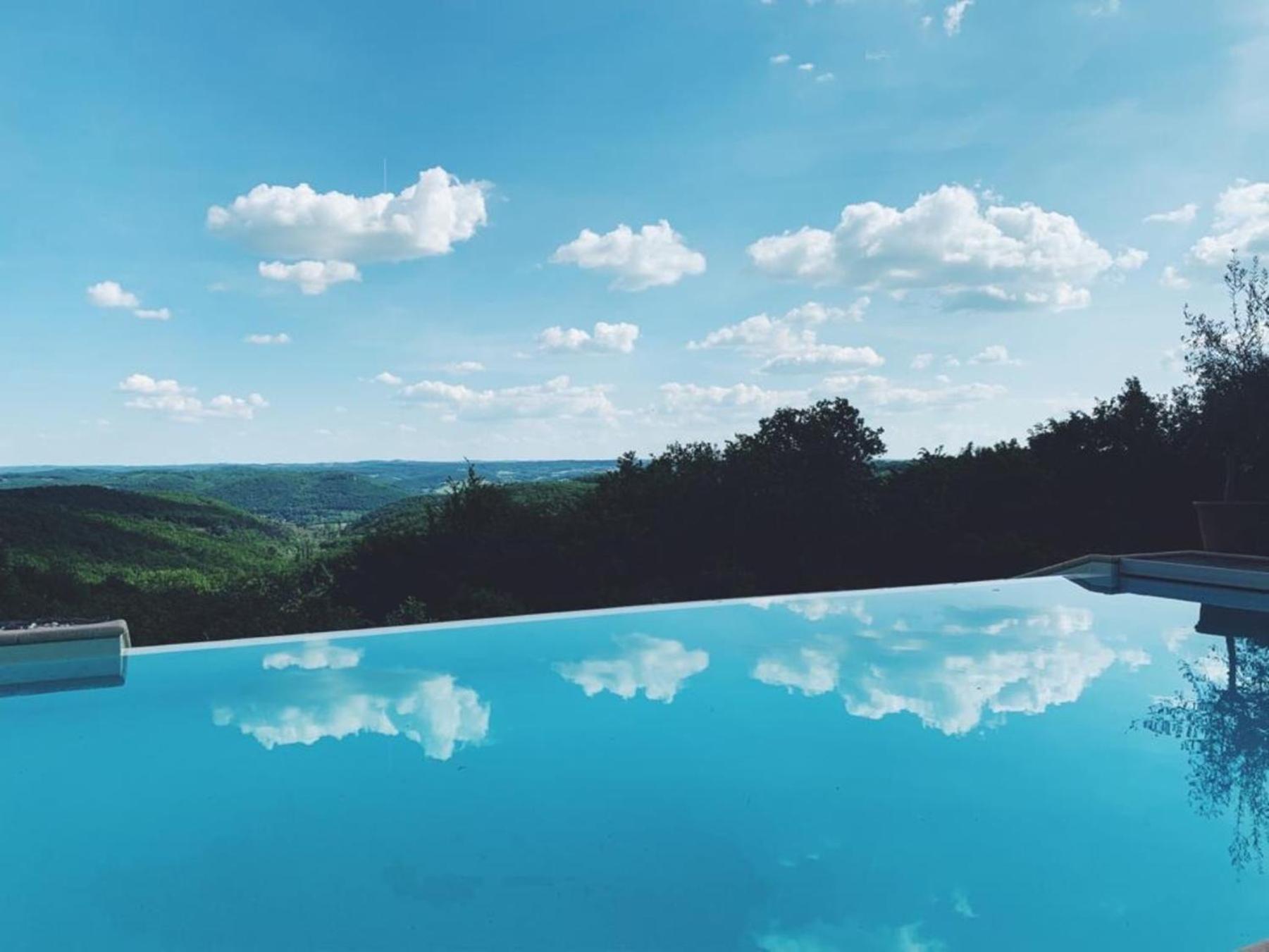 Luxury Chateau W. Pool & Hot Tub In Dordogne Бенак-е-Казнак Екстериор снимка